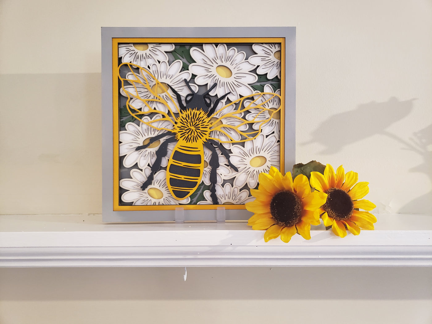 Wood Wall Art-Bumble Bee with Daisies  Multi-Layered